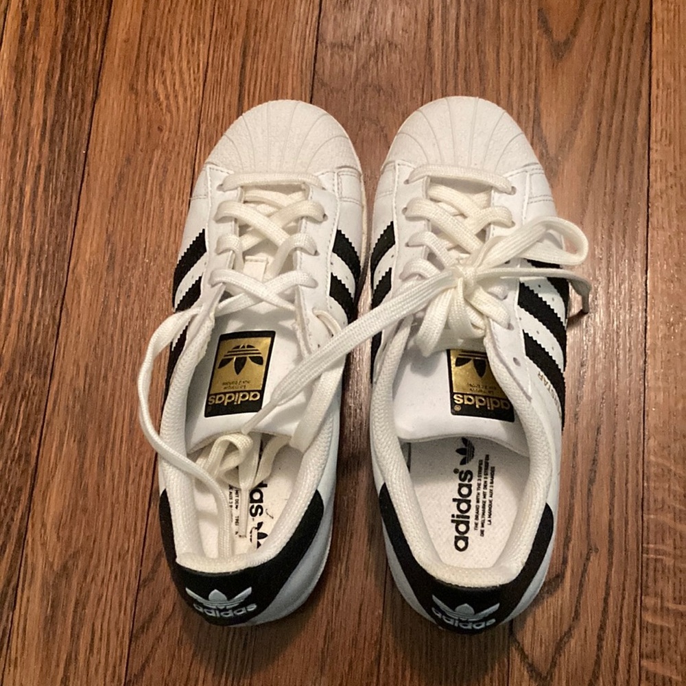 Adidas Superstar White / Black Stripes Shell Toe Women's Sz 5.5